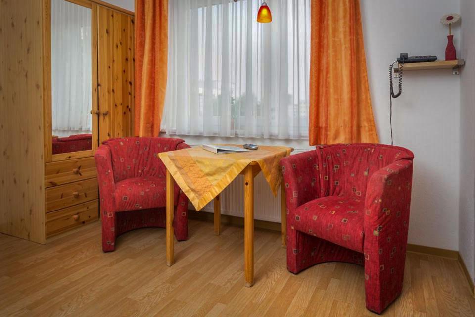 H&H Studio-Apartment Im Stadtteil Ostseeviertel Jedes Apartment Mit Kuechenzeilen - Fahrstuhl Und 24H Check In Грайфсвальд Экстерьер фото
