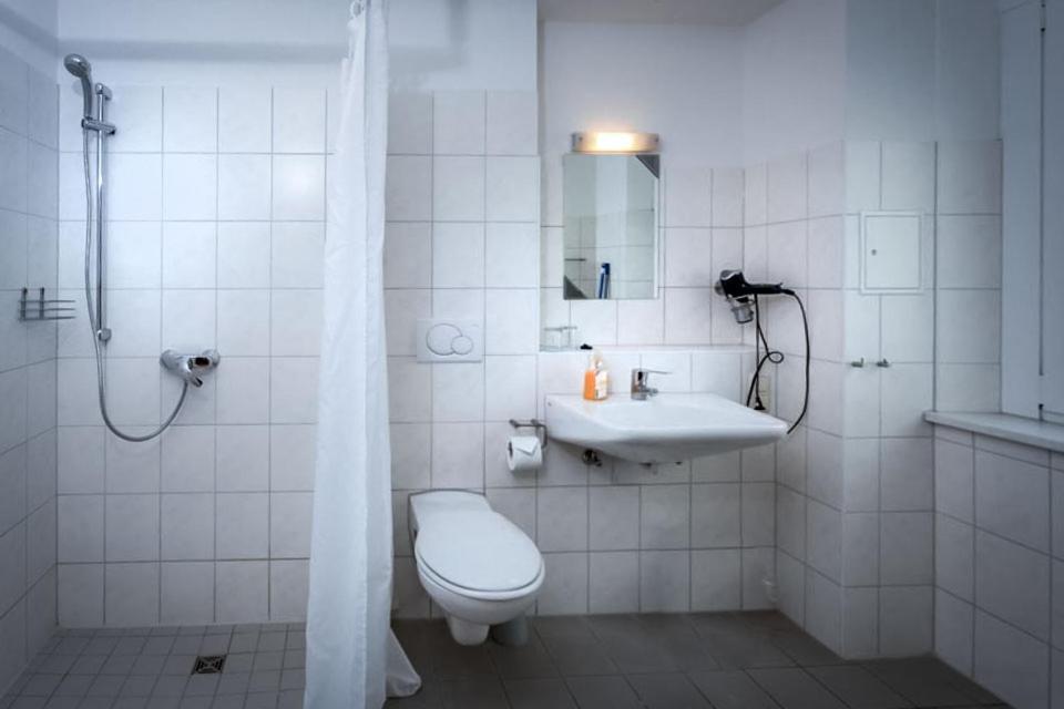 H&H Studio-Apartment Im Stadtteil Ostseeviertel Jedes Apartment Mit Kuechenzeilen - Fahrstuhl Und 24H Check In Грайфсвальд Экстерьер фото