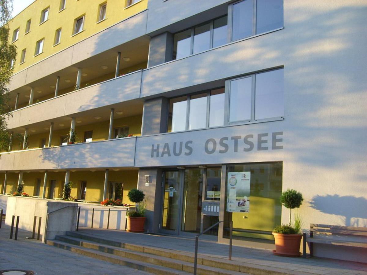 H&H Studio-Apartment Im Stadtteil Ostseeviertel Jedes Apartment Mit Kuechenzeilen - Fahrstuhl Und 24H Check In Грайфсвальд Экстерьер фото
