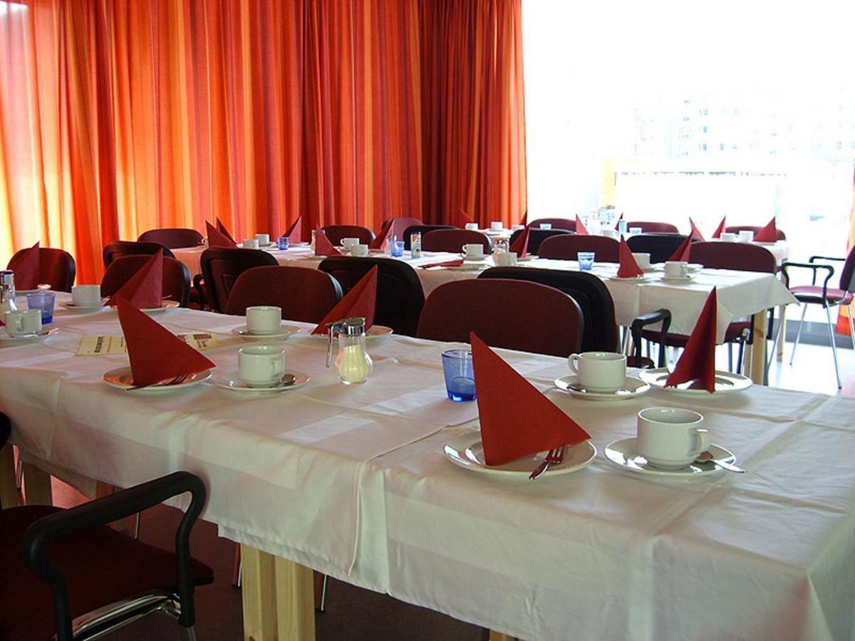 H&H Studio-Apartment Im Stadtteil Ostseeviertel Jedes Apartment Mit Kuechenzeilen - Fahrstuhl Und 24H Check In Грайфсвальд Экстерьер фото