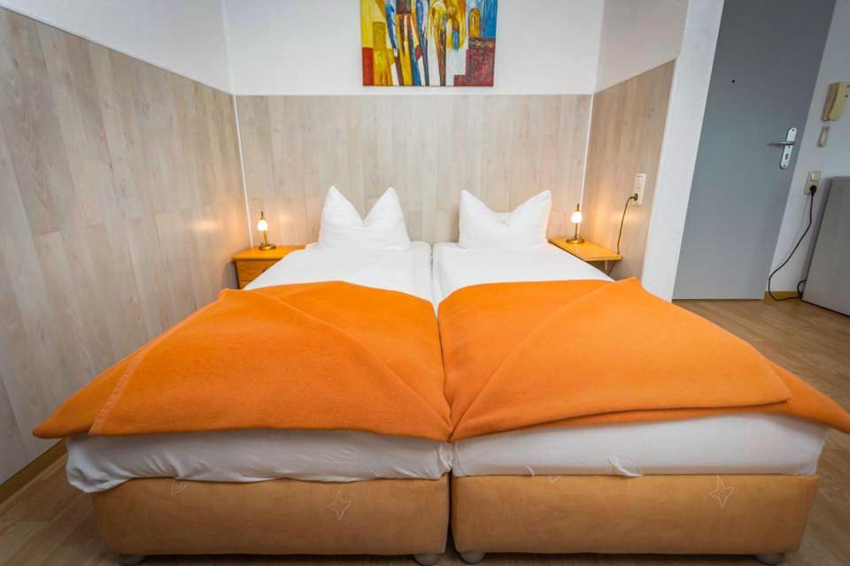H&H Studio-Apartment Im Stadtteil Ostseeviertel Jedes Apartment Mit Kuechenzeilen - Fahrstuhl Und 24H Check In Грайфсвальд Экстерьер фото